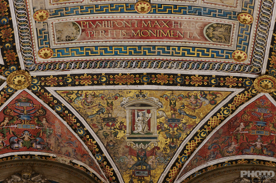 Italy: Architecture