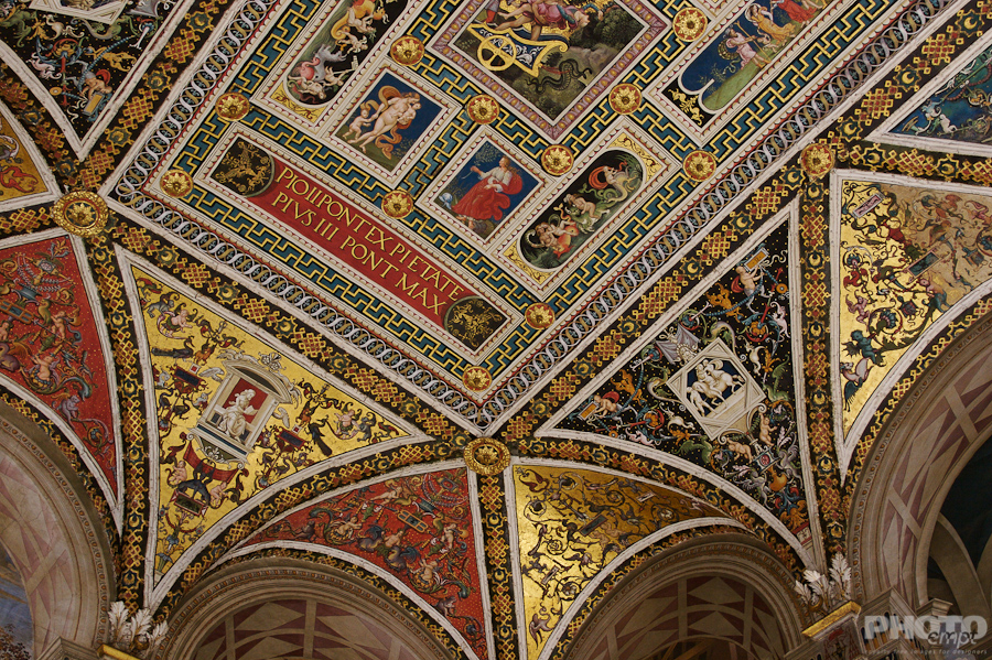 Italy: Architecture