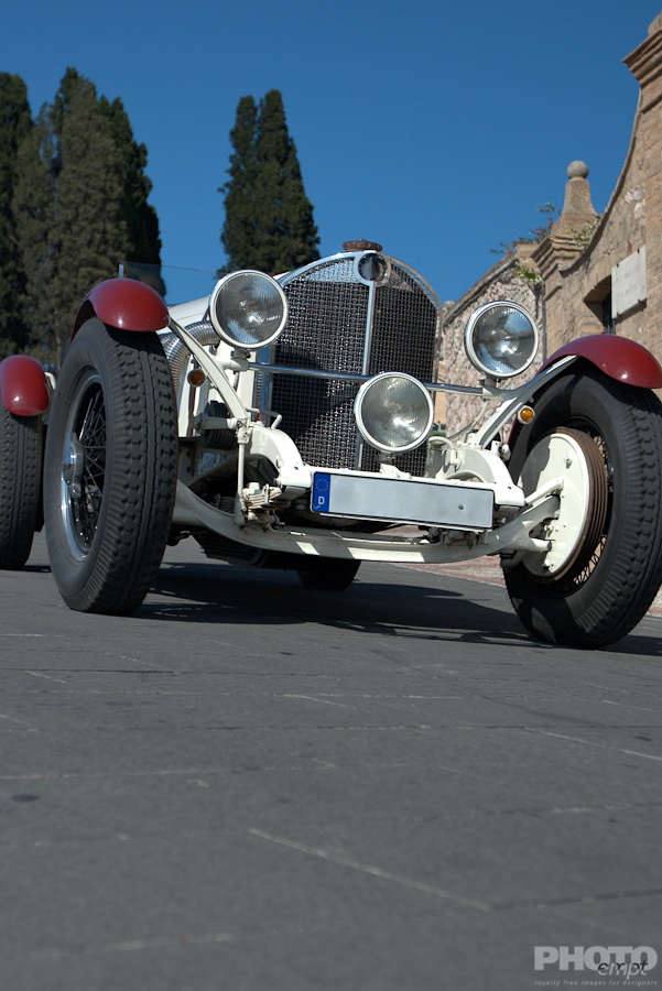 Wheels: Antique and Collectible cars