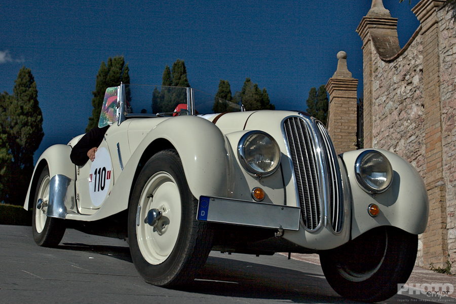 Wheels: Antique and Collectible cars